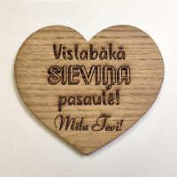 Sieviņa. Koka magnēts
