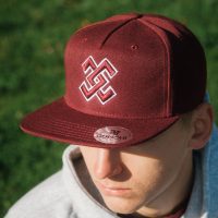 Mēnestiņš 3D. Cepure ar taisnu nagu