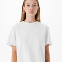 Brīva piegriezuma sieviešu T-krekls Crop top M198