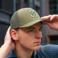 Mēnestiņš 3D. Flexfit cepure ar sietiņu un slēgtu pakausi