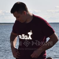 reflective tshirt print. atstarojoša apdruka