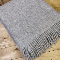 Vilnas pleds pelēks 140x205