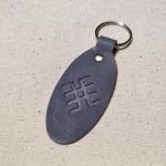 1467798296 Dzīvības zīme. Atslēgu piekariņš