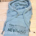 Džemperis ar dižkapuci. Dizains: Vajag darīt tā kā ...NEVAJAG