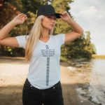 530309542 Nevažoti. Unisex V-krekli