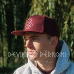 Cepure ar taisnu nagu